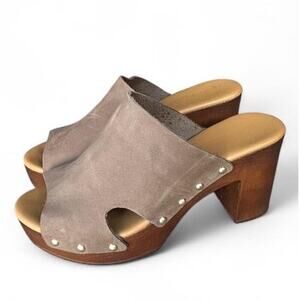 A. Giannetti Italian Brown Leather Block Wood Heel Sandals With Gold Studs 6.5